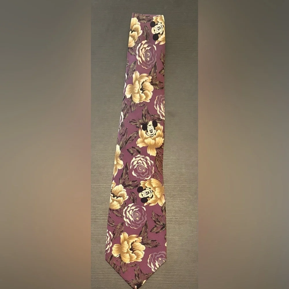 Walt Disney Hidden Mickey Mouse Floral Tie Silk Vintage Men’s.